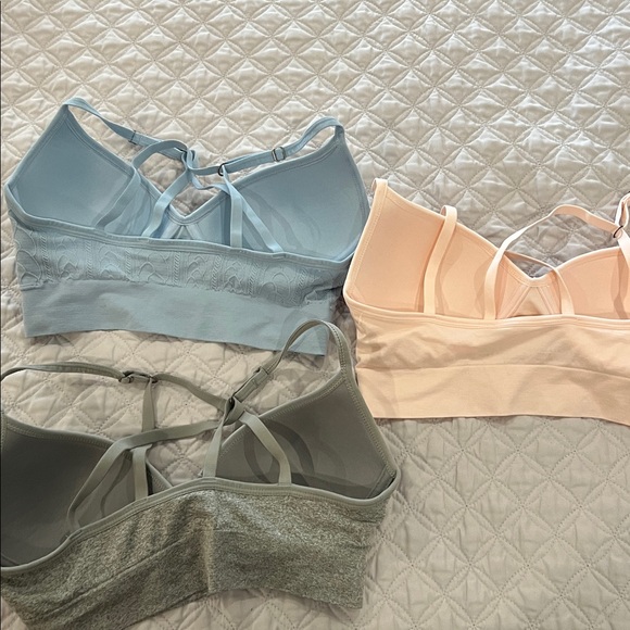 NEW. Never been worn Lucky Brand Women's Bra Trio - Blue, Pink, Gray all medium - Picture 6 of 6